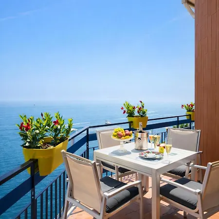 Lejlighed Skyview Paradise House