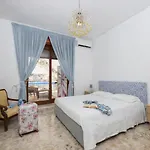 Skyview Paradise House *