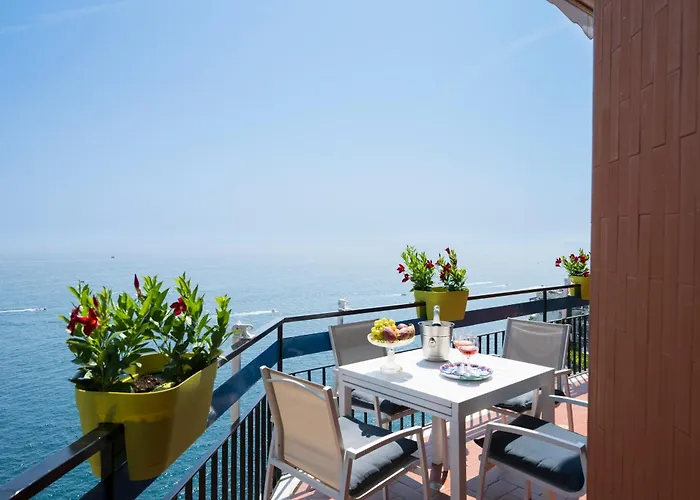 Skyview Paradise House Амальфи