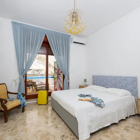 Skyview Paradise House Apartamento