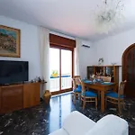 Skyview Paradise House *