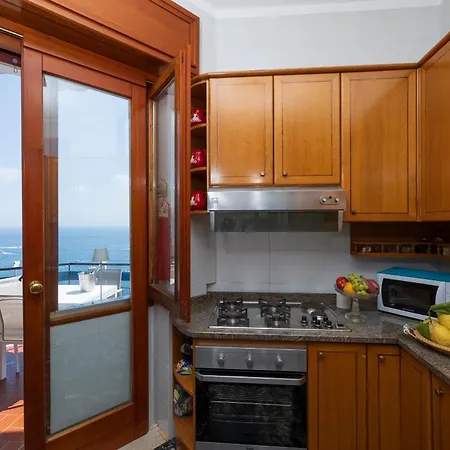 Skyview Paradise House Lejlighed