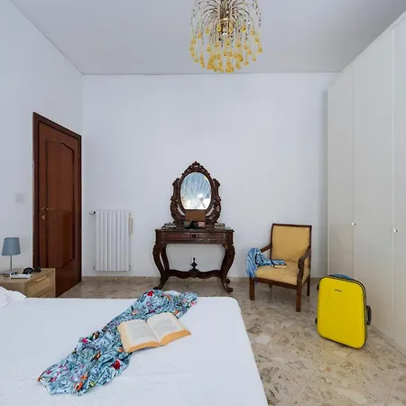 Lejlighed Skyview Paradise House